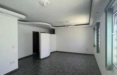 Imagem 3: Casa para aluguel e venda possui 236 metros quadrados com 5 quartos