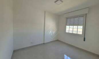 Imagem 4: Apartamento amplo com 2 dormitórios, reformado, vaga de garagem demarcada na cidade de San