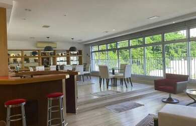 Imagem 3: Apartamento para aluguel possui 320 metros quadrados com 4 quartos em Lagoa - Rio de Janei