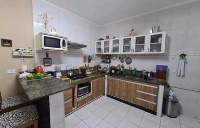 Imagem 3: Casa Sobrado para venda possui 95 metros quadrados com 3 Dormitórios 1 Suíte 2 vaga