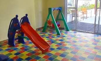 Imagem 6: De frente, sol da manhã, andar alto, com lazer de clube