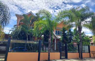 Imagem 2: Condomínio à beira lago