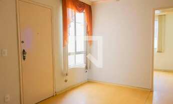 Imagem 4: Apartamento para Aluguel - Cabral, 2 Quartos, 45 m2