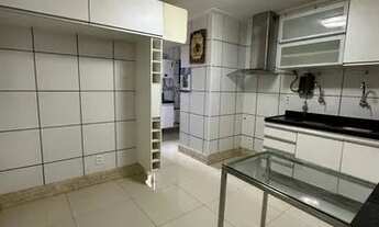 Imagem 3: Apartamento para aluguel possui 202 metros quadrados com 4 quartos em Ponta do Farol - São