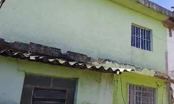 Imagem 2: 2 casas ? Casa com 3 dormitórios