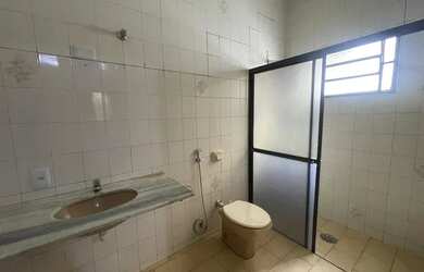 Imagem 6: Casa com 3 dormitórios para alugar, 100 m² por R$ 1.905/mês - Roseiral - São José do Rio P