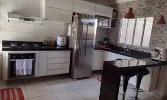 Imagem 4: Casa para venda possui 90 metros quadrados com 3 quartos