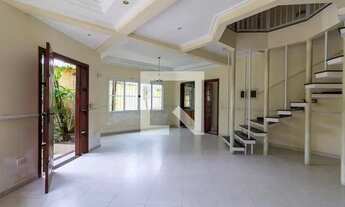 Imagem 2: Casa para Aluguel - Guilhermina, 4 Quartos, 2000 m2