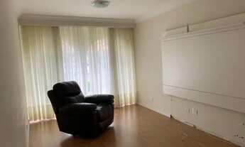 Imagem 4: Lindo apto bigorrilho 4 quartos 1 vaga de garagem, excelente localização e todo reformado