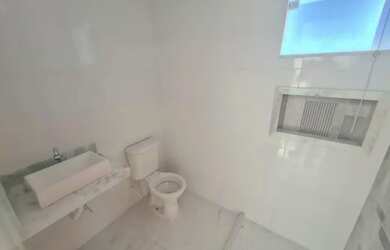 Imagem 7: Casa para venda tem 90 metros quadrados com 3 quartos, terreno amplo