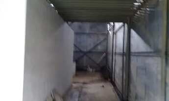 Imagem 3: Casa transformada em Galpão