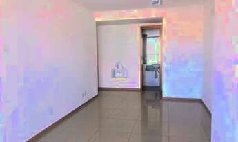 Imagem 3: Apartamento para venda possui 72 metros quadrados com 2 quartos em Icaraí - Niterói - RJ