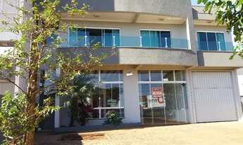 Imagem 2: Prédio com apartamento e sala comercial, rua Iguaçu, Medianeira. Aceita troca