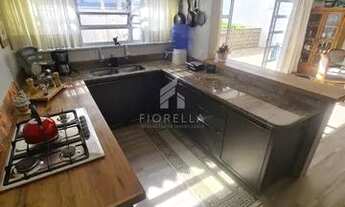 Imagem 3: Casa com 3 dormitórios, sendo 1 suíte, no bairro Coqueiros, em Florianópolis/SC