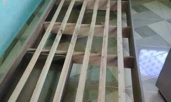 Imagem: Cama seminova