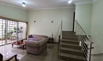 Imagem: Sobrado para venda possui 279 m² com 4