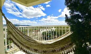 Imagem: Em frente ao novo Shopping