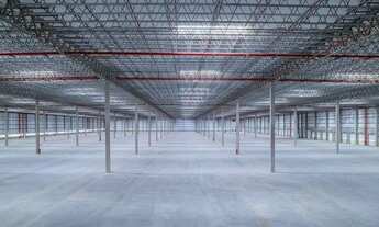 Imagem 2: GALPÃO LOGÍSTICO (9.524,71m²), 12 BANHEIROS, 13 VAGAS. GLP BANDEIRANTES I, MODERNO, ALTÍSS