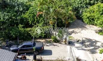 Imagem 3: Venda de casa residencial com 3 dormitórios no bairro Campeche - 144 m² de área útil