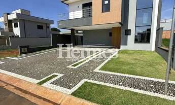 Imagem: Casa à venda, Condomínio Royal Garden