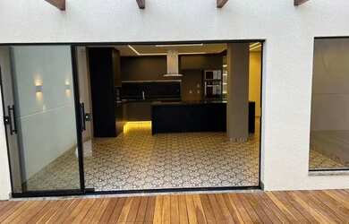 Imagem 6: SOBRADO 03 SUÍTES À VENDA  226m² DE TERRENO  149m² ÁREA CONSTRUÍDA - ILHA BELA RESIDENCI