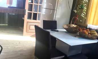 Imagem 2: Casa + Studio e Terreno Amplo na Barra da Lagoa - Pronta para Morar e Investir!