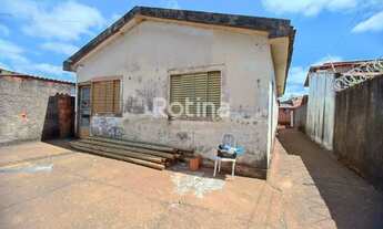 Imagem: Casa à venda, 3 quartos, Santa Mônica
