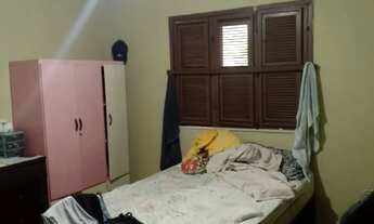 Imagem 7: Casa no Pacheco, esquina, 04qts sendo 02stes, WC social, Garagem, Área total 300m²