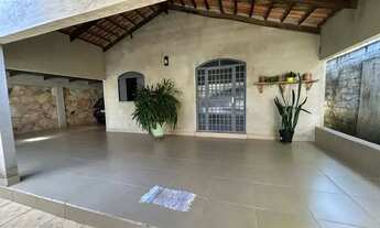 Imagem 2: Térrea para venda com 200 metros quadrados com 1 quarto em Jardim Mariliza - Goiânia - GO