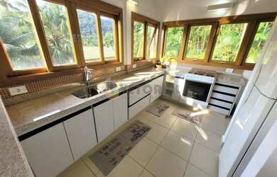 Imagem 9: Sobrado em condomínio à venda em São Sebastião, Jaraguá, com 5 quartos, 659m²