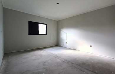 Imagem 11: Casa à venda em bairro nobre