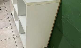 Imagem 2: Armário com rodinha branco para ser retirado