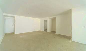 Imagem 5: Apartamento GARDEN, com 215 m² privativos, 3 dormitórios sendo 1 suítes, no bairro Menino