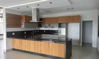 Imagem 6: Sobrado para aluguel possui 458 metros quadrados com 5 quartos