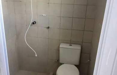 Imagem 6: Casa em Candeias com 350m2 de área total, 1 quadra da praia