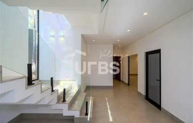 Imagem 2: Jardins Italia - Casa de Condomínio 3 quartos, sendo 3 suítes