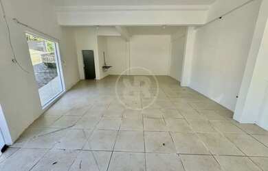 Imagem 4: Sala Comercial de esquina com 65m² para alugar no início do bairro Velha em Blumenau/SC