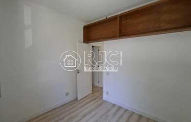 Imagem 7: Imóvel para venda tem 72 metros quadrados com 2 quartos em Tijuca - Rio de Janeiro - RJ