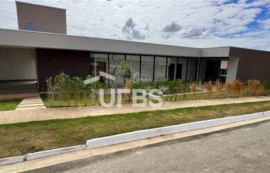 Imagem: Casa Térrea em condomínio de Luxo no Lago