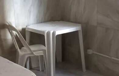 Imagem 2: Quarto com banheiro