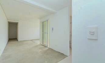 Imagem 2: Apartamento para venda possui 64 metros quadrados com 2 quartos em Parolin - Curitiba - PR