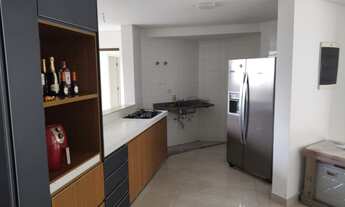 Imagem 4: Apartamento para aluguel possui 220 metros quadrados com 4 quartos