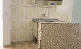 Imagem 3: Casa com quatro cômodos e garagem coberta