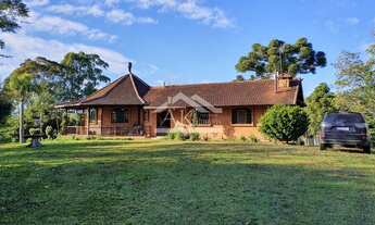 Imagem: Sítio em topo de morro na cidade de Nova