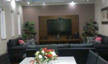 Imagem: Casa com 223 metros quadrados e 3 quartos