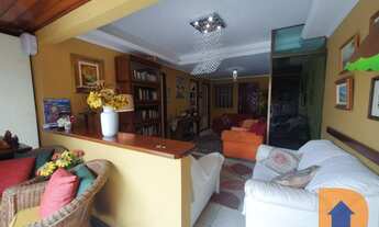 Imagem 4: Casa Duplex Casa com 5 dormitórios