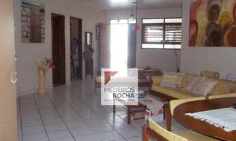 Imagem 3: Casa com 260 metros de área privativa - Capim Macio - Quatro quartos, sendo três suítes. P