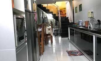 Imagem 4: Sobrado com 4 quartos e 350 m² construídos no Bairro Goiá