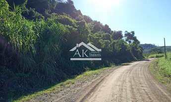 Imagem 5: Área de terras com vista e riacho em Linha Nova na Serra Gaúcha