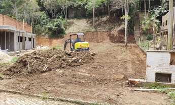 Imagem 4: Terreno plano em condomínio no Parque do Imbuí, Teresópolis, região serrana do Rio de Jane